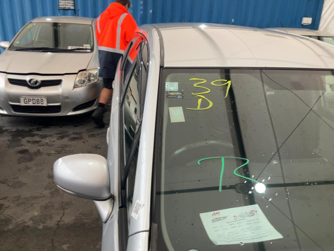 Photo '12' of Toyota Wish