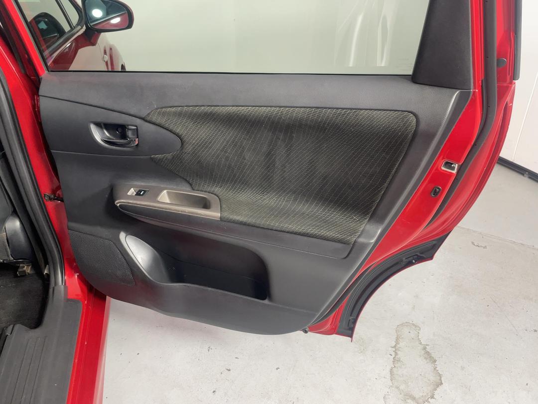 Photo '19' of Toyota Wish