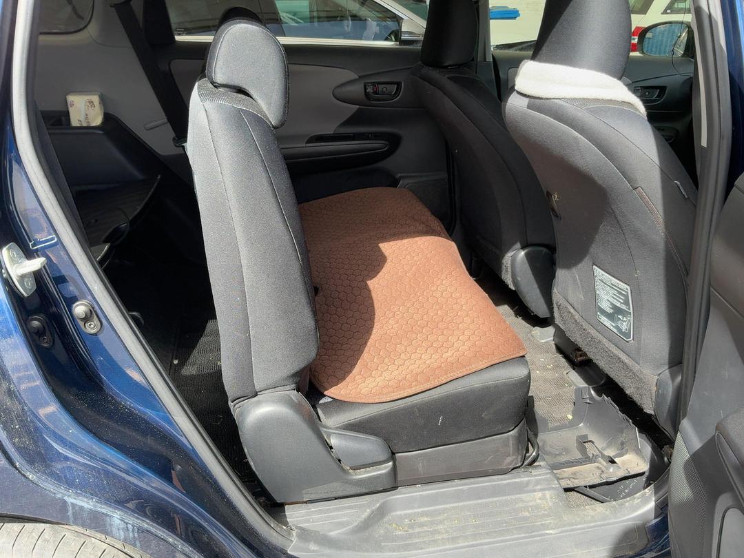 Photo '18' of Toyota Wish Photo '18' of Toyota Wish