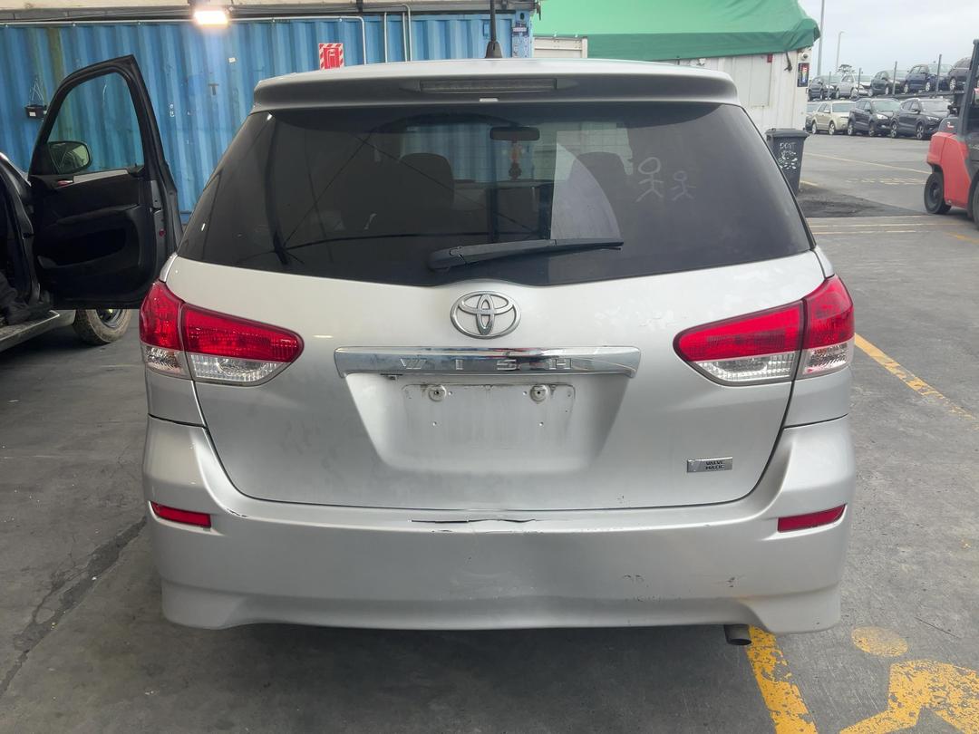 Photo '5' of Toyota Wish
