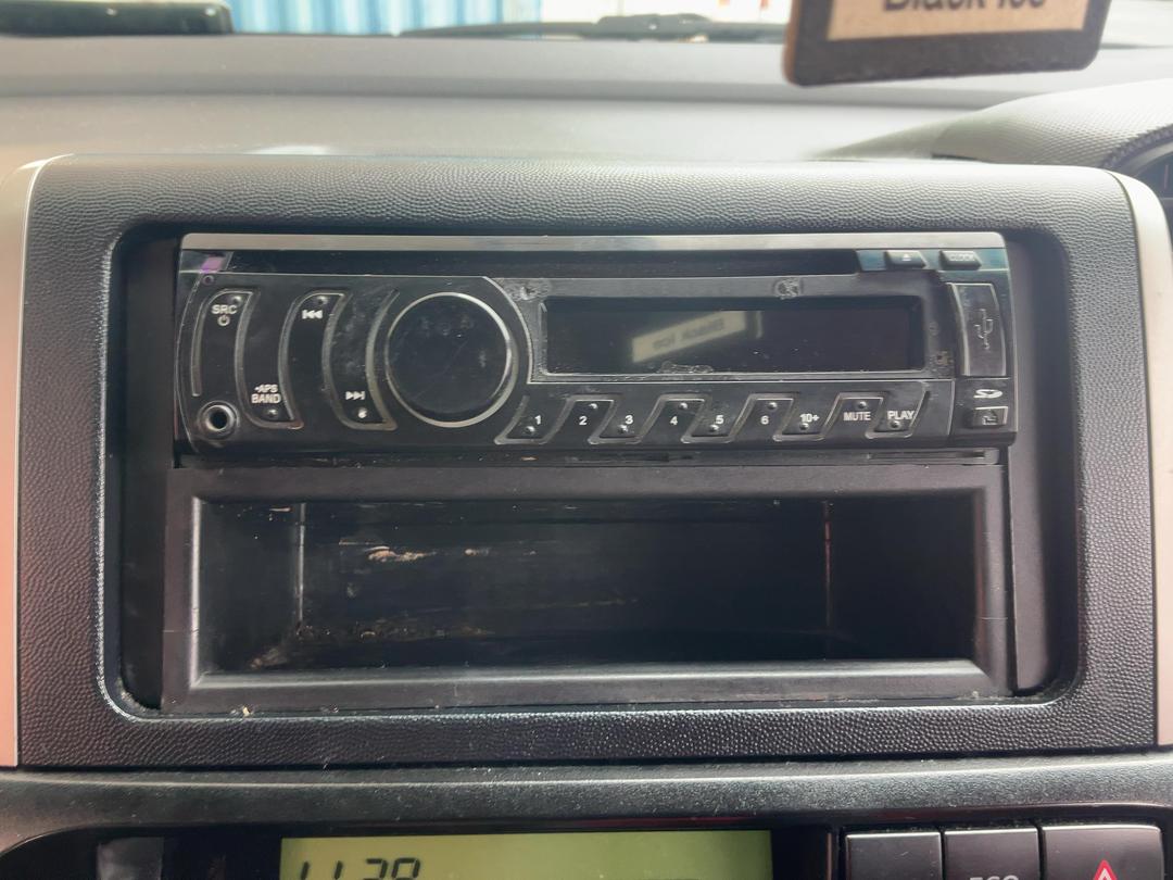 Photo '12' of Toyota Wish