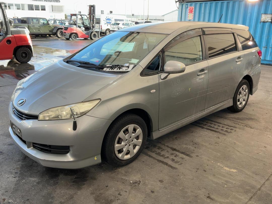 Photo '7' of Toyota Wish Photo '7' of Toyota Wish