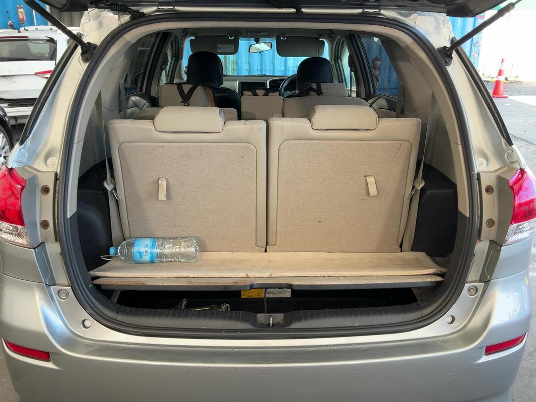 Photo '14' of Toyota Wish Photo '14' of Toyota Wish