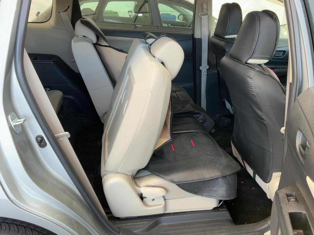 Photo '18' of Toyota Wish Photo '18' of Toyota Wish