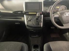 Photo '18' of Toyota Wish