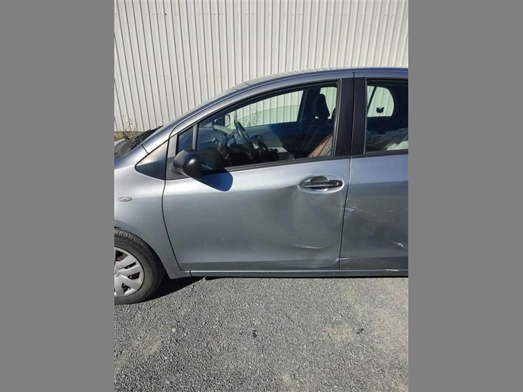 Photo '3' of Toyota Yaris T130