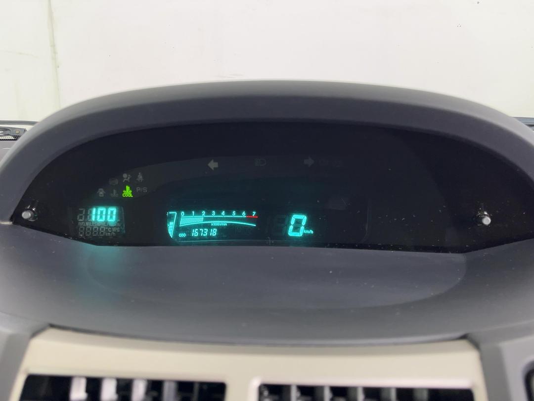 Photo '21' of Toyota Yaris