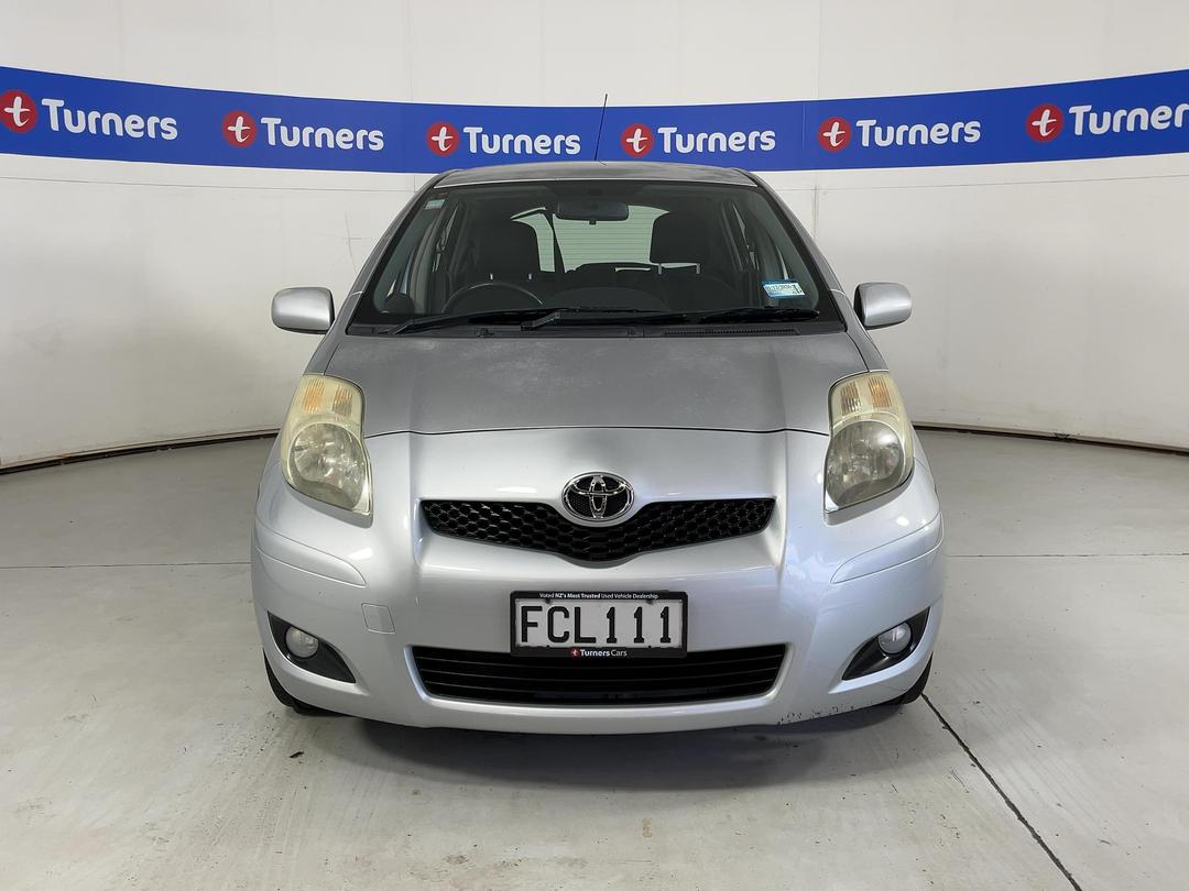 Photo '2' of Toyota Yaris