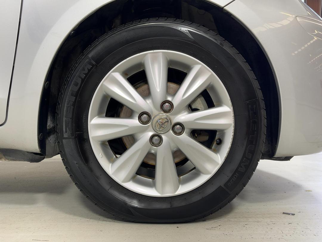 Photo '9' of Toyota Yaris