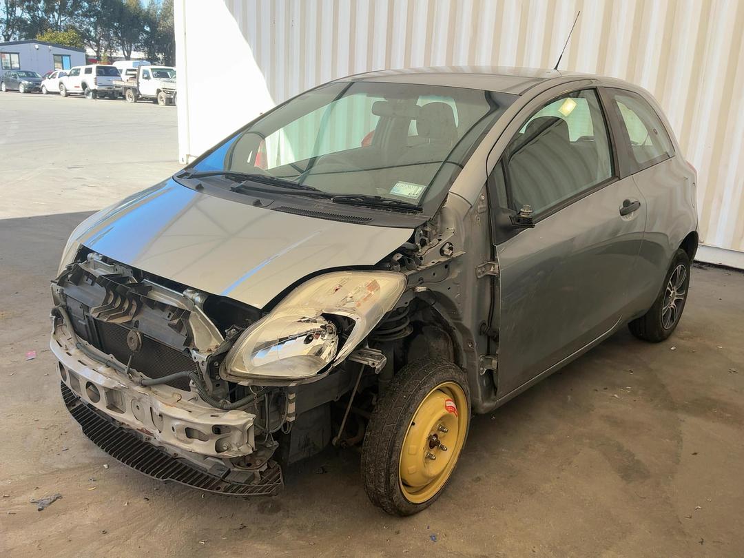 Photo '6' of Toyota Yaris T130