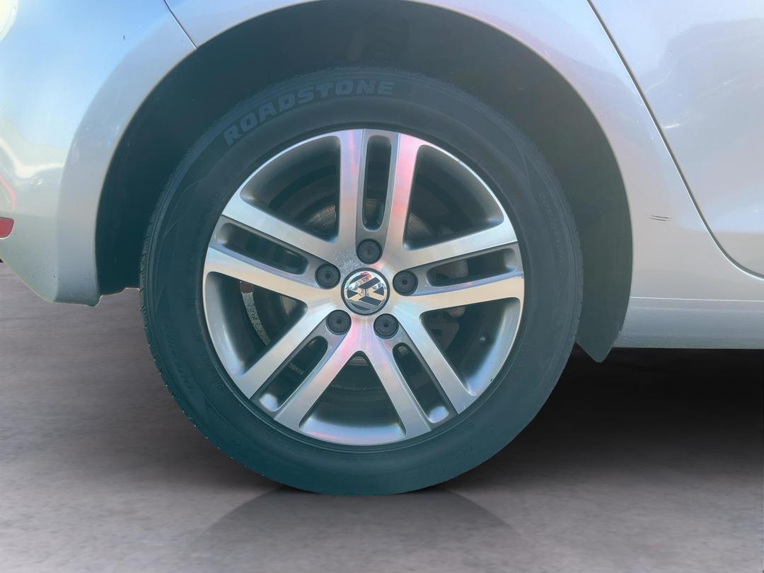 Photo '12' of Volkswagen Golf