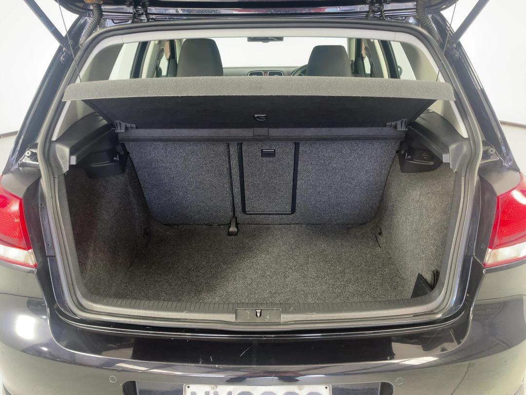 Photo '14' of Volkswagen Golf