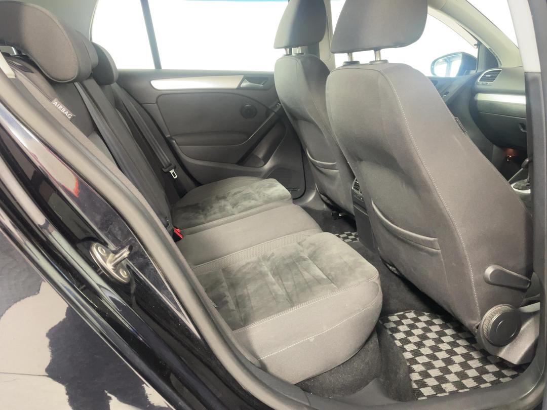 Photo '20' of Volkswagen Golf