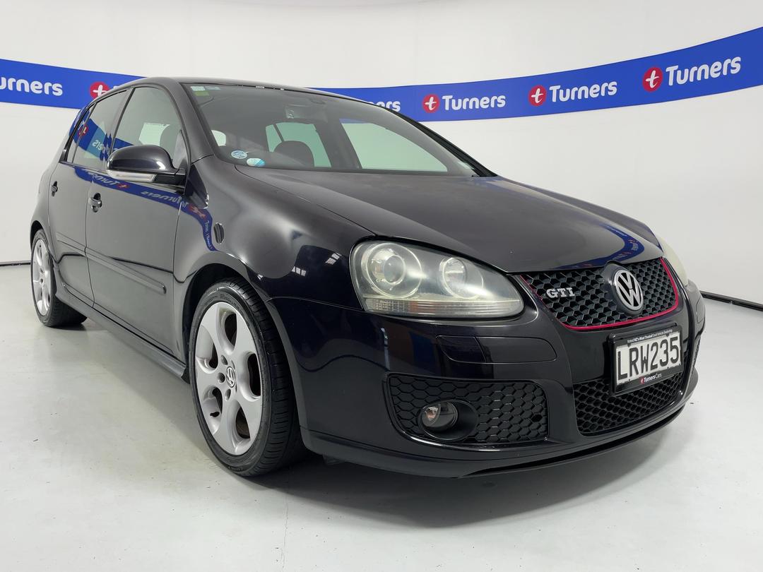 Photo '1' of Volkswagen Golf