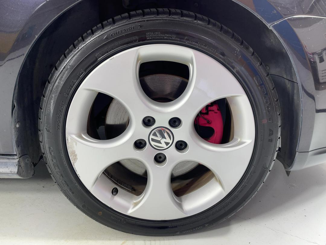 Photo '9' of Volkswagen Golf