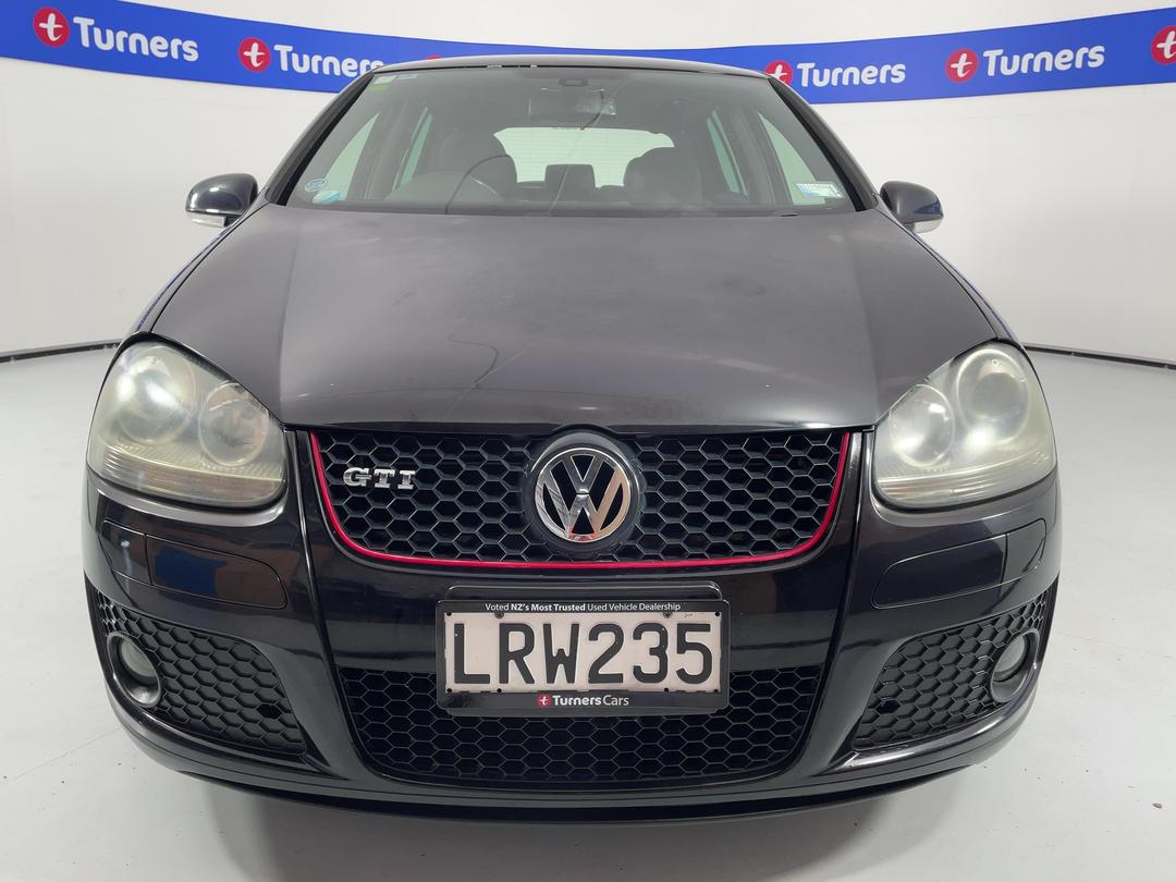 Photo '2' of Volkswagen Golf