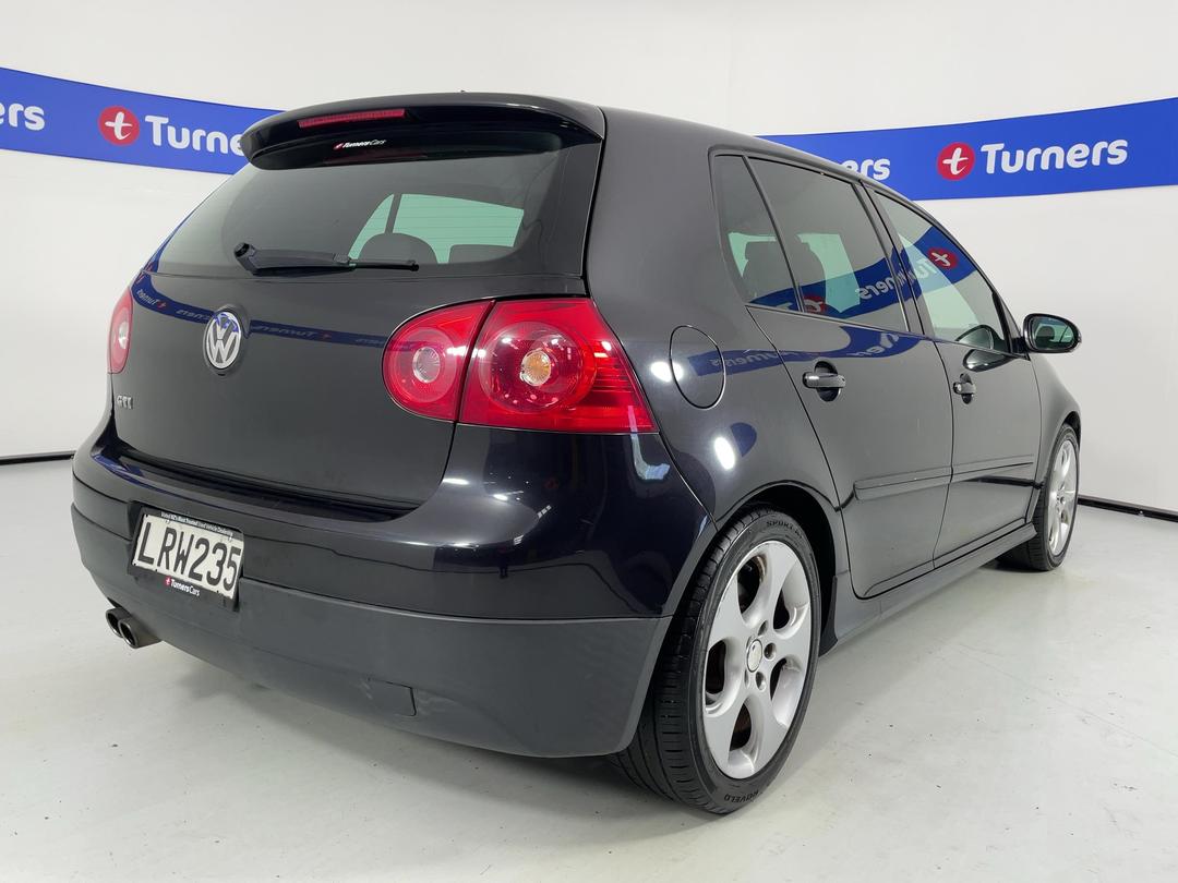 Photo '7' of Volkswagen Golf