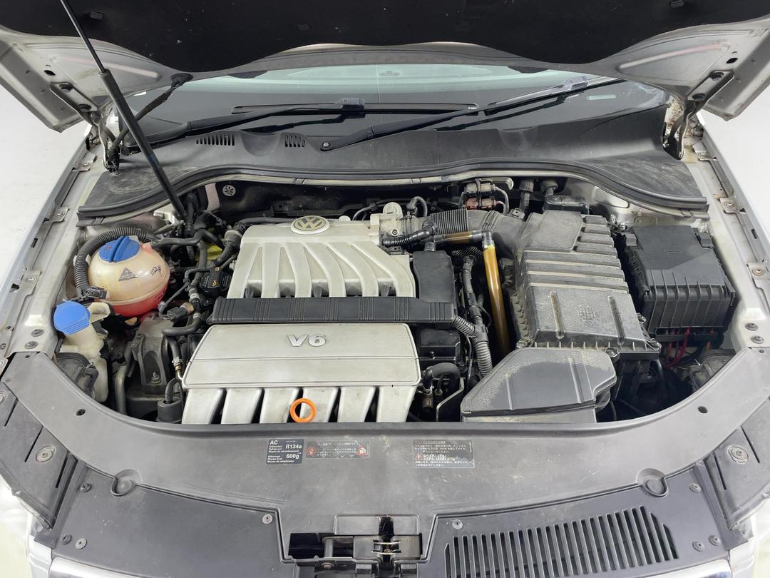 Photo '6' of Volkswagen Passat Variant3.2V64M Photo '6' of Volkswagen Passat Variant3.2V64M