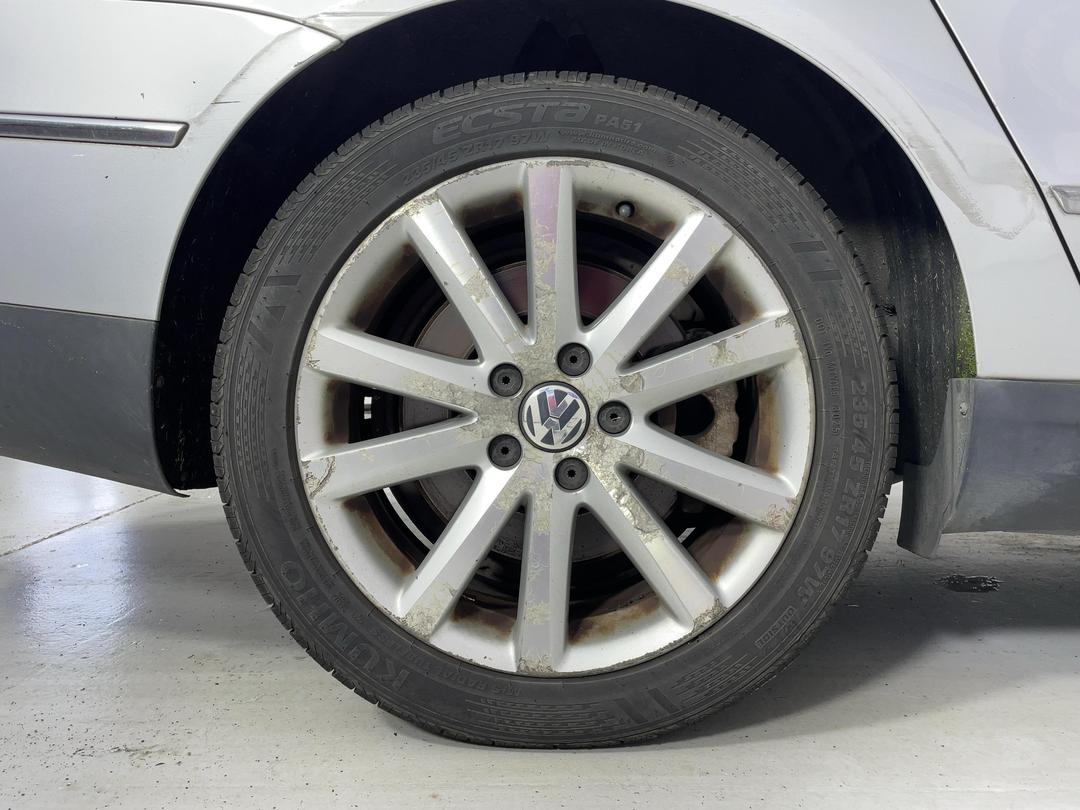 Photo '8' of Volkswagen Passat Variant3.2V64M Photo '8' of Volkswagen Passat Variant3.2V64M