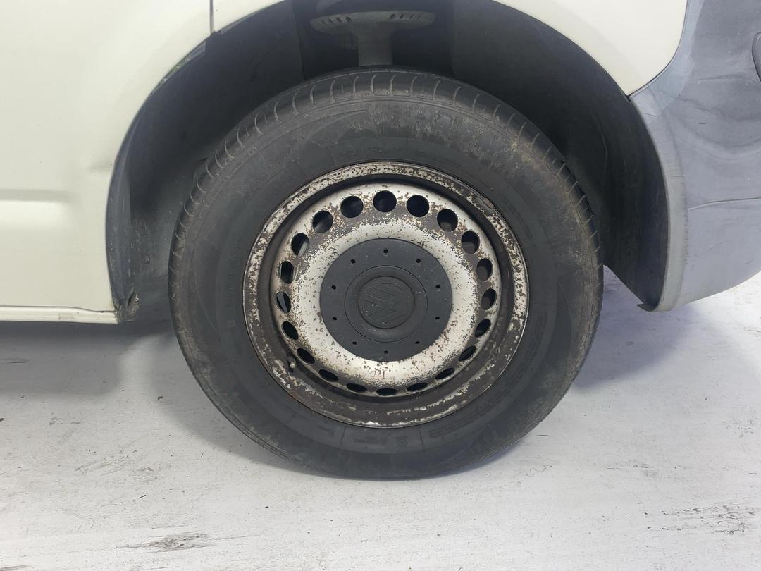Photo '2' of Volkswagen T5 SWB TDI TIP