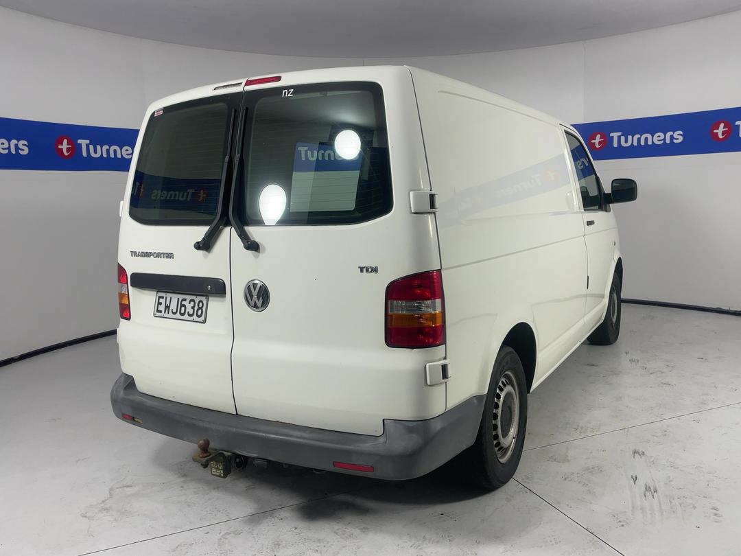 Photo '7' of Volkswagen T5 SWB TDI TIP