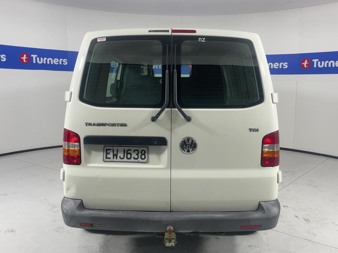 Photo '9' of Volkswagen T5 SWB TDI TIP