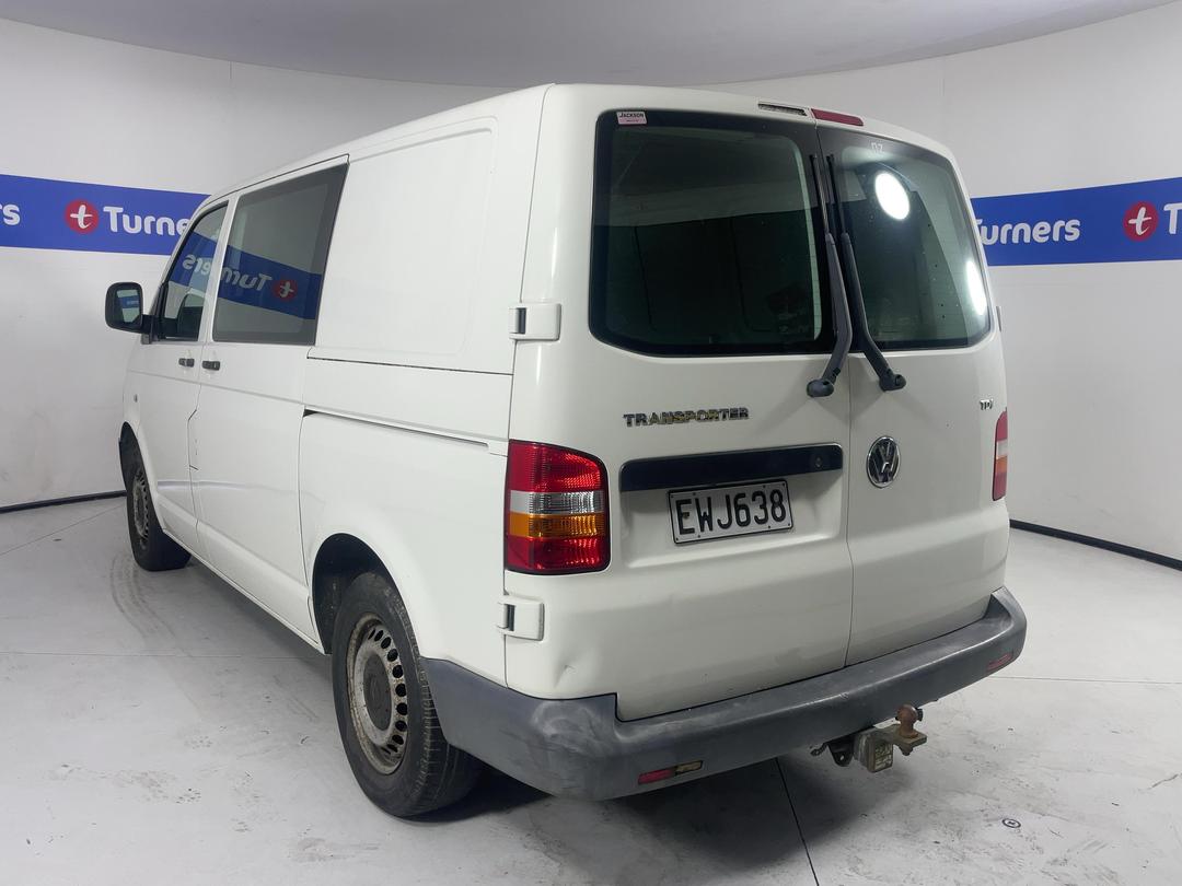 Photo '10' of Volkswagen T5 SWB TDI TIP