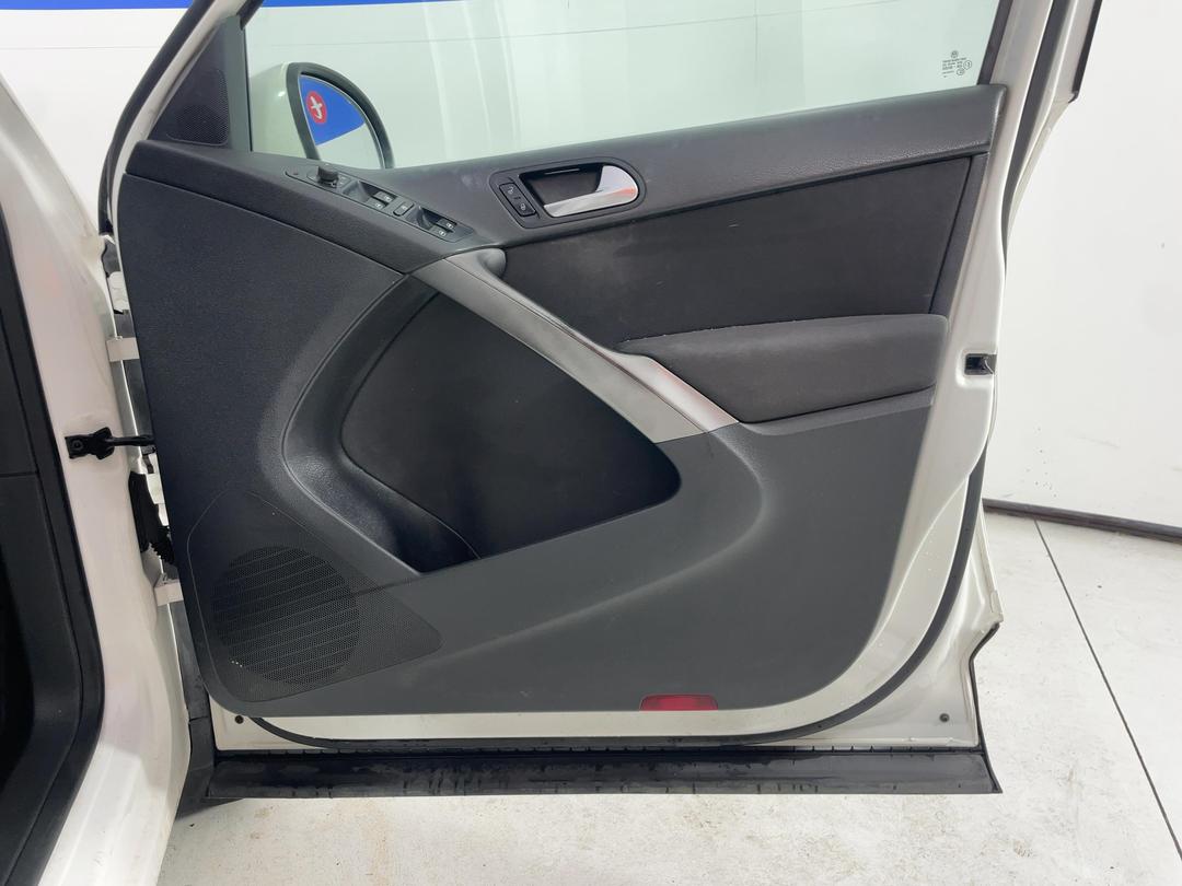 Photo '15' of Volkswagen Tiguan