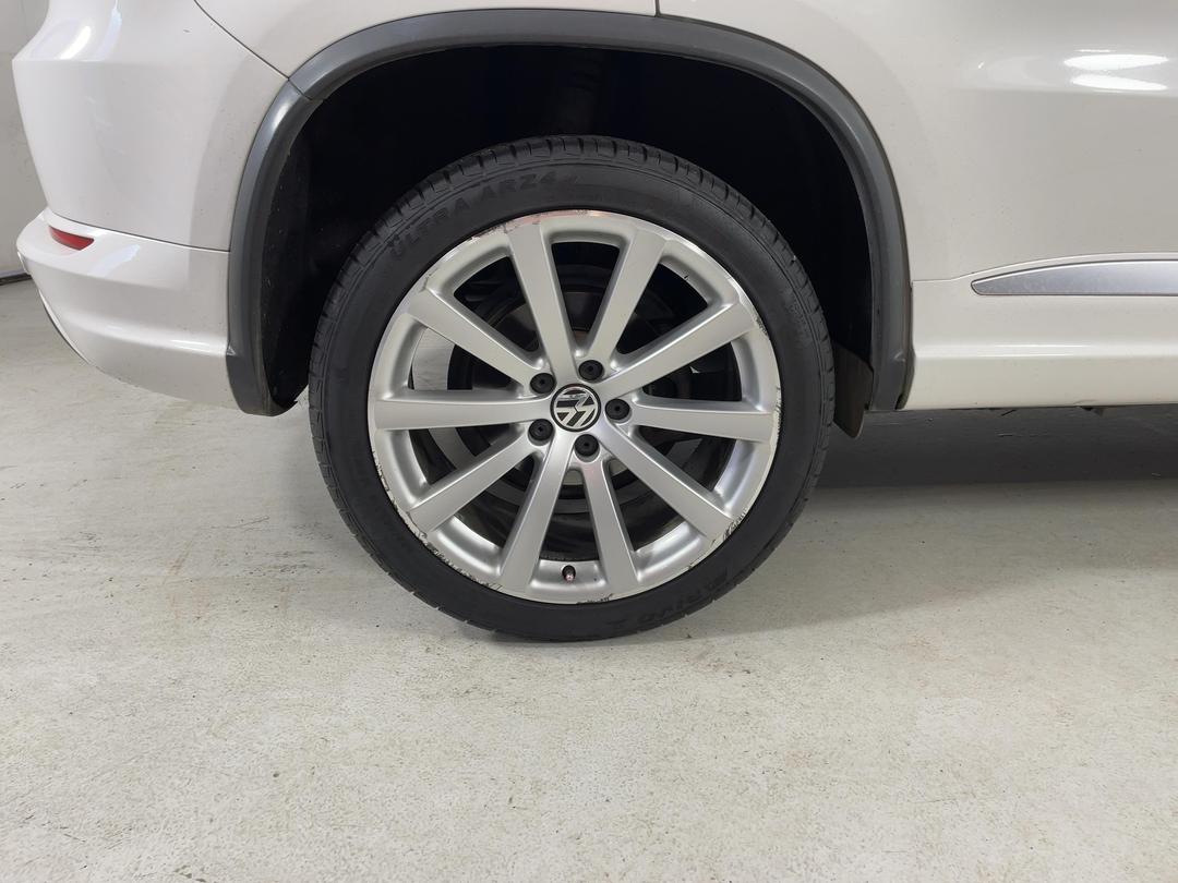 Photo '12' of Volkswagen Tiguan