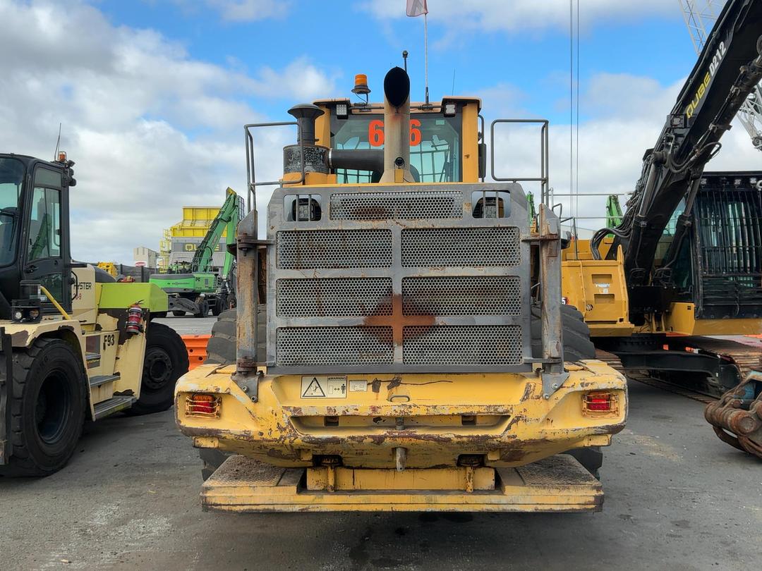 Photo '5' of Volvo L180F Log Loader