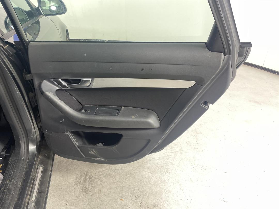 Photo '17' of Audi A6 T FSI Q Avant