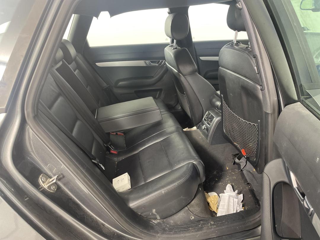 Photo '18' of Audi A6 T FSI Q Avant