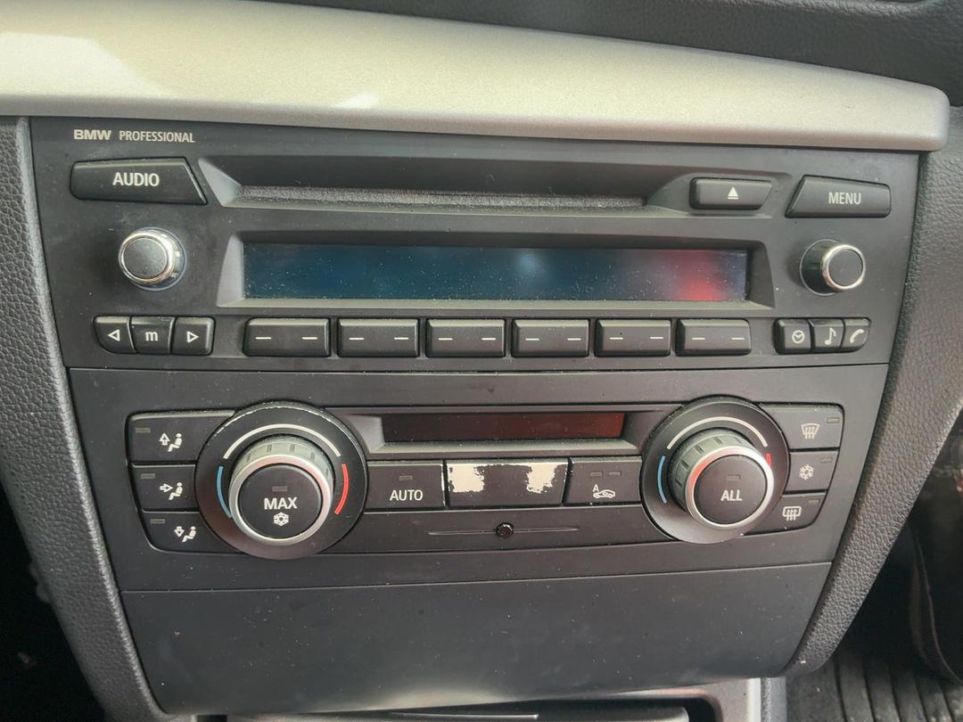 Photo '10' of BMW 1 Series 116I Photo '10' of BMW 1 Series 116I