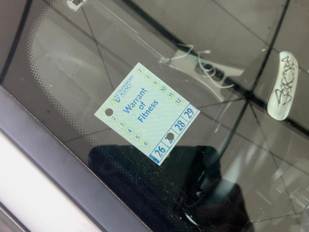 Photo '28' of BMW 3 Series 320I Photo '28' of BMW 3 Series 320I