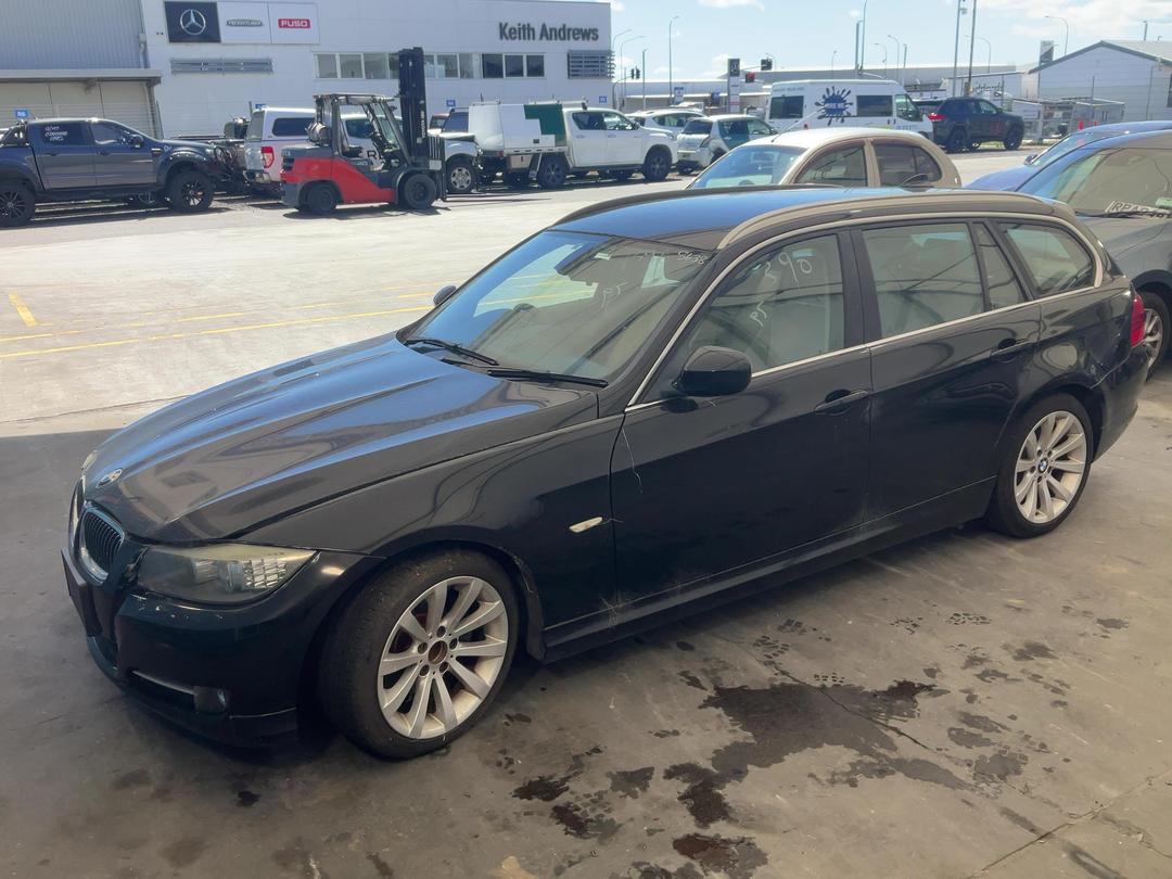 Photo '2' of BMW 3 Series 320I Touring Photo '2' of BMW 3 Series 320I Touring