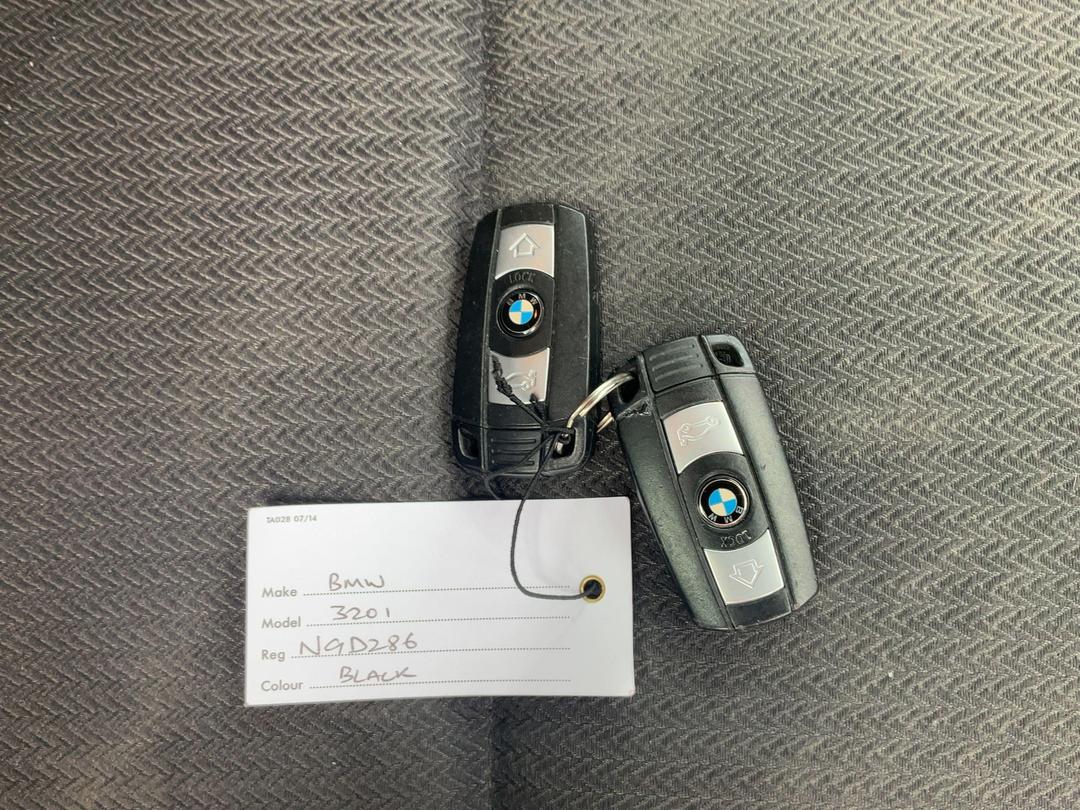 Photo '7' of BMW 3 Series 320I Photo '7' of BMW 3 Series 320I
