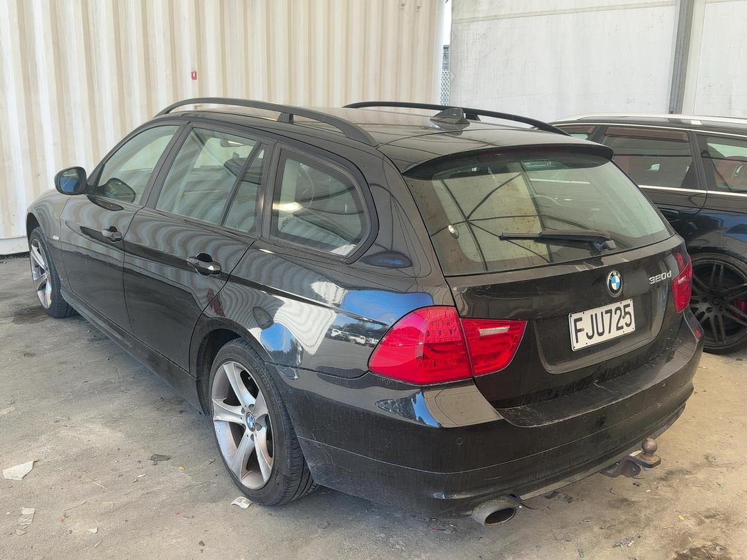 Photo '6' of BMW 3 Series 320D Touring Photo '6' of BMW 3 Series 320D Touring