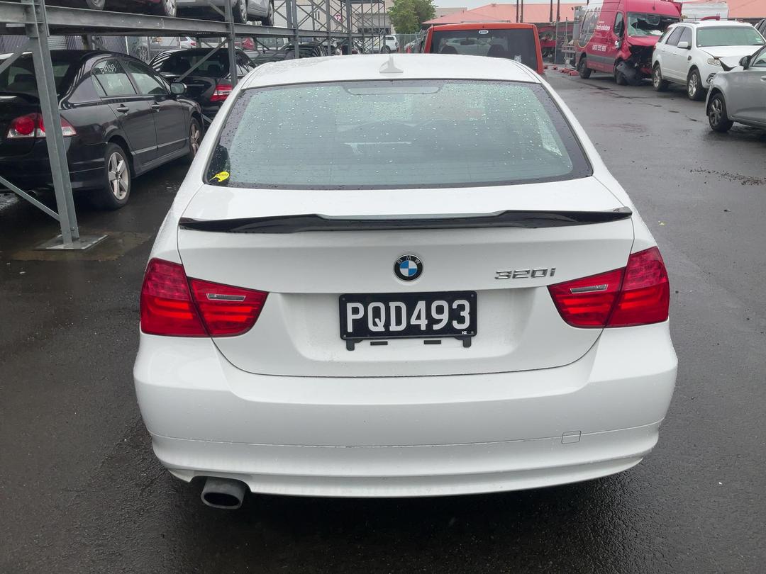 Photo '6' of BMW 3 Series 320I