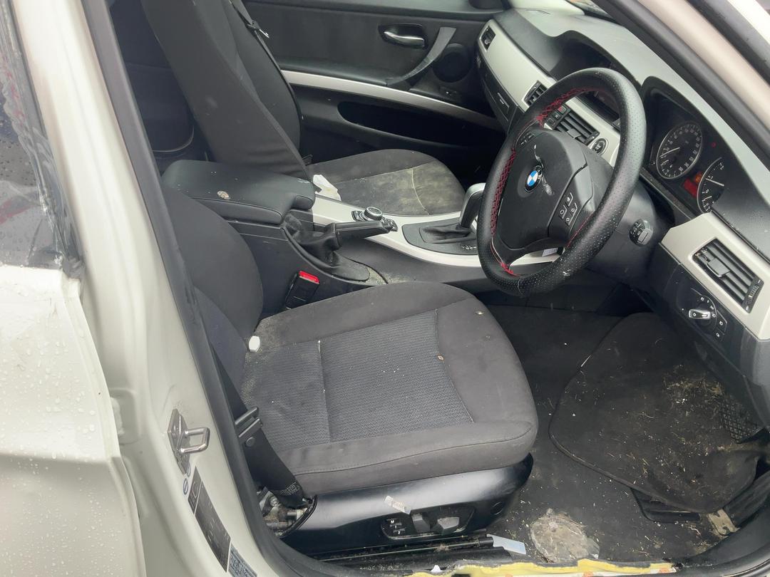 Photo '15' of BMW 3 Series 320I