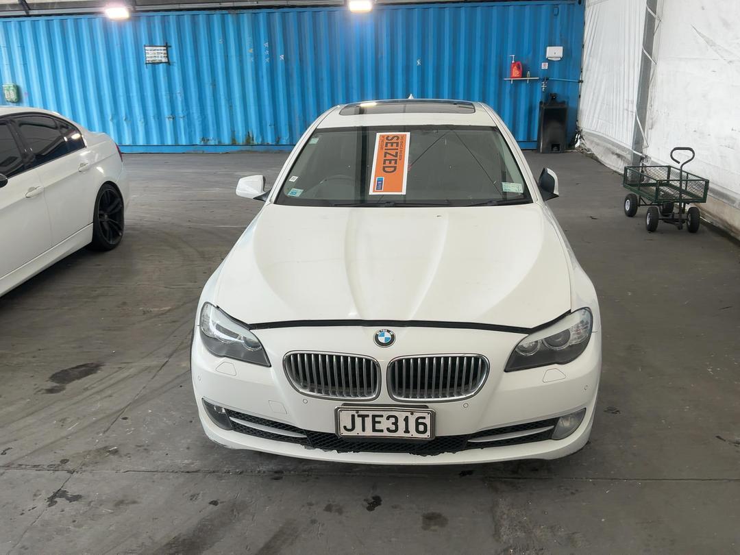 Photo '2' of BMW 5 Series 550I Photo '2' of BMW 5 Series 550I