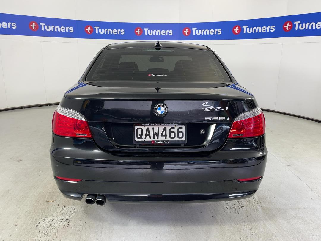 Photo '6' of BMW 5 Series