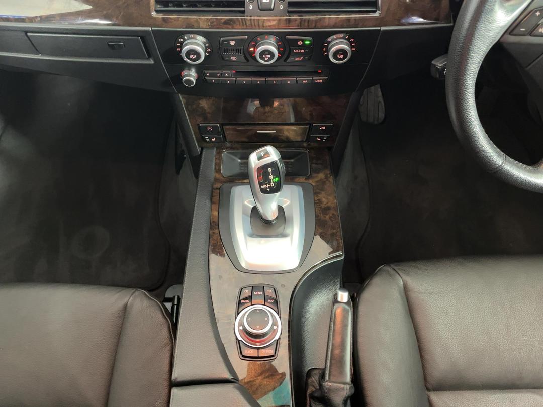 Photo '18' of BMW 5 Series