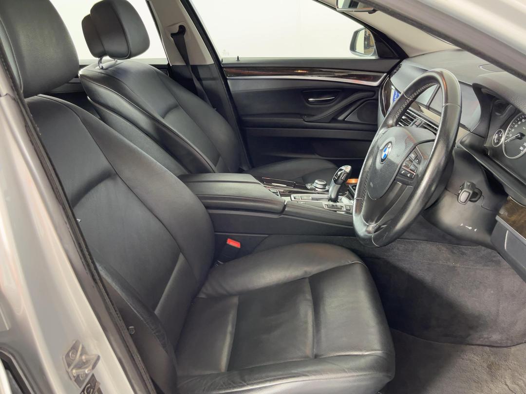 Photo '16' of BMW 5 Series