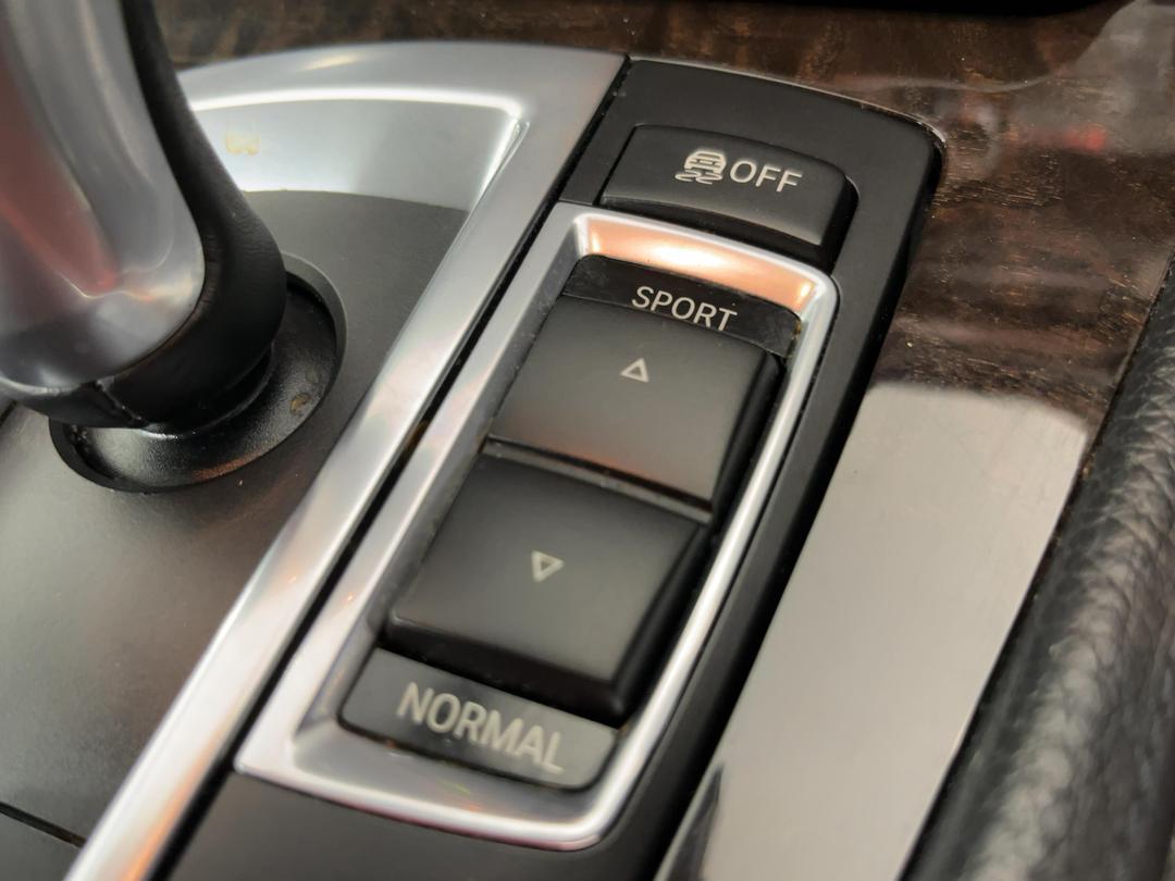 Photo '27' of BMW 5 Series