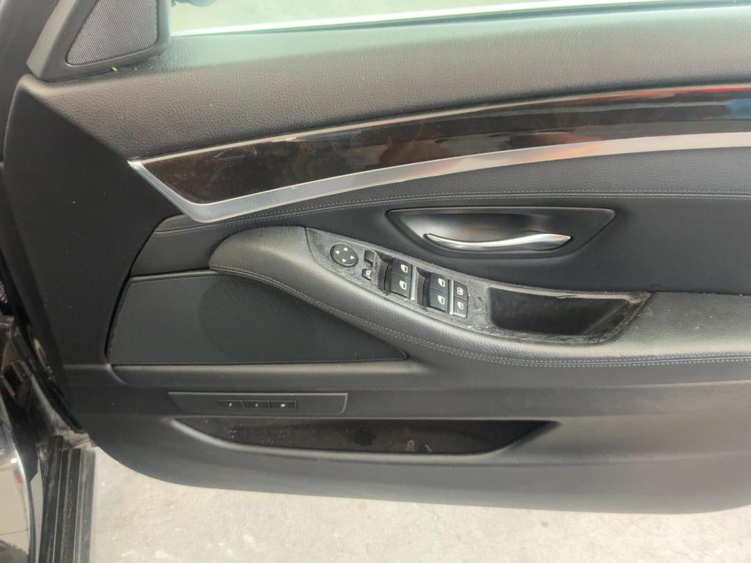 Photo '8' of BMW 5 Series 528I Photo '8' of BMW 5 Series 528I