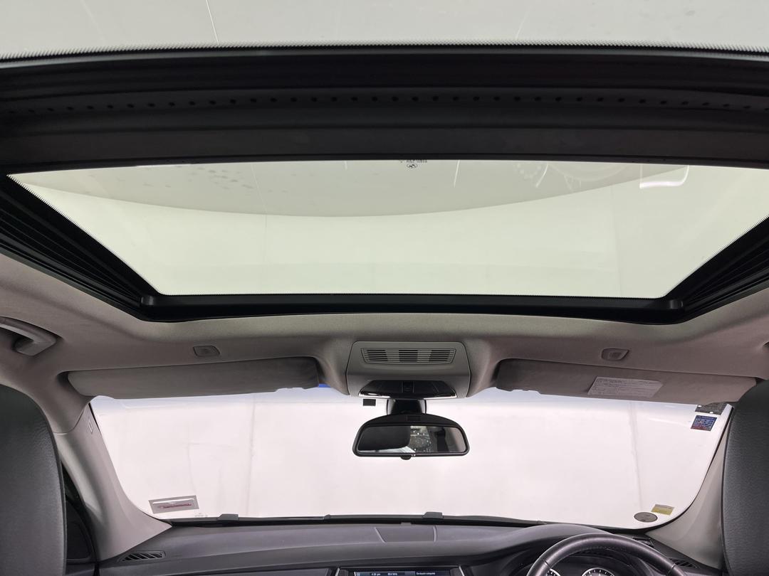 Photo '24' of BMW 535I