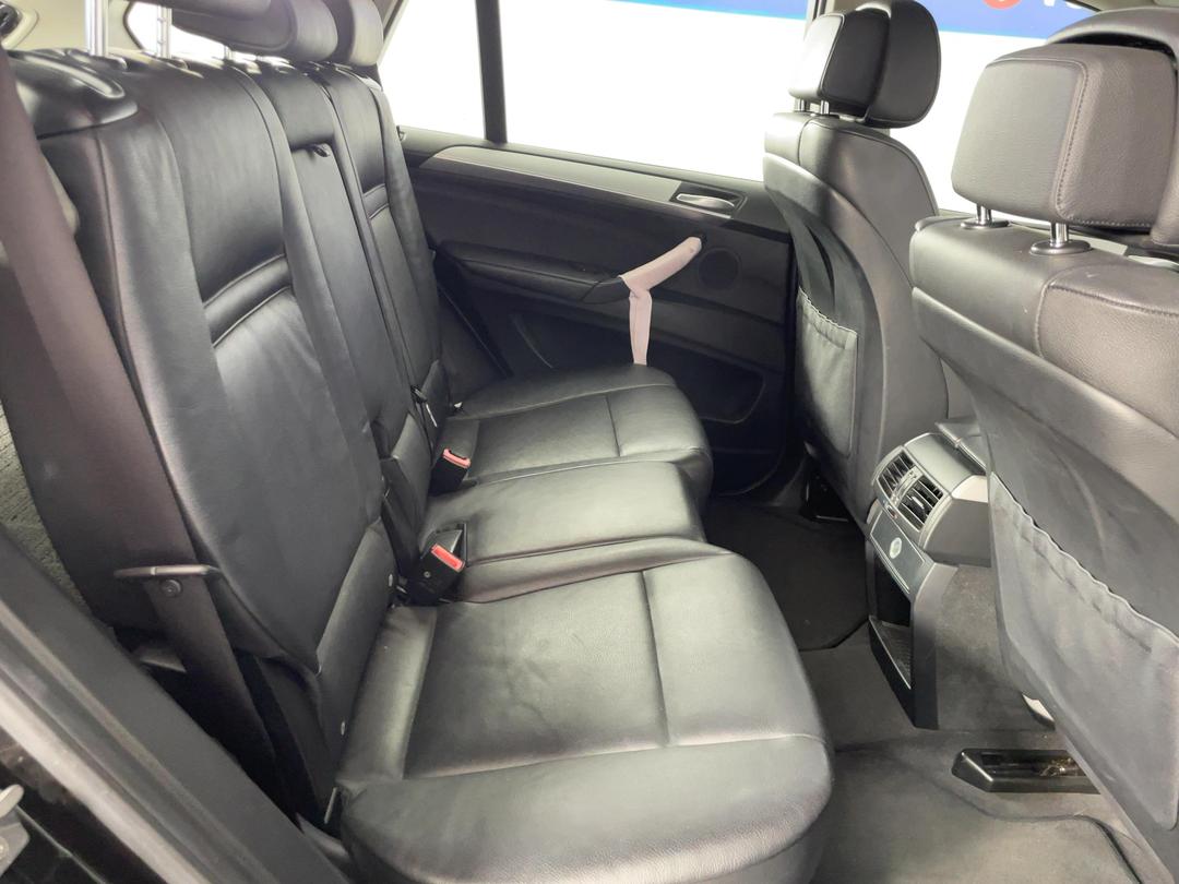 Photo '18' of BMW X5 SAV E70 Photo '18' of BMW X5 SAV E70
