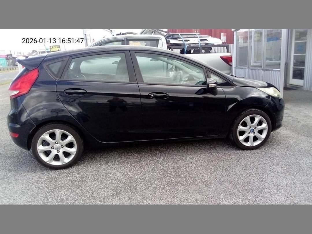 Photo '18' of Ford Fiesta S