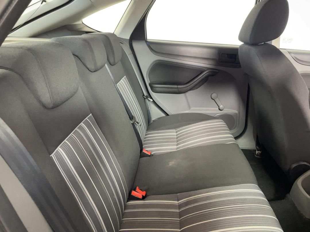 Photo '18' of Ford Focus Photo '18' of Ford Focus