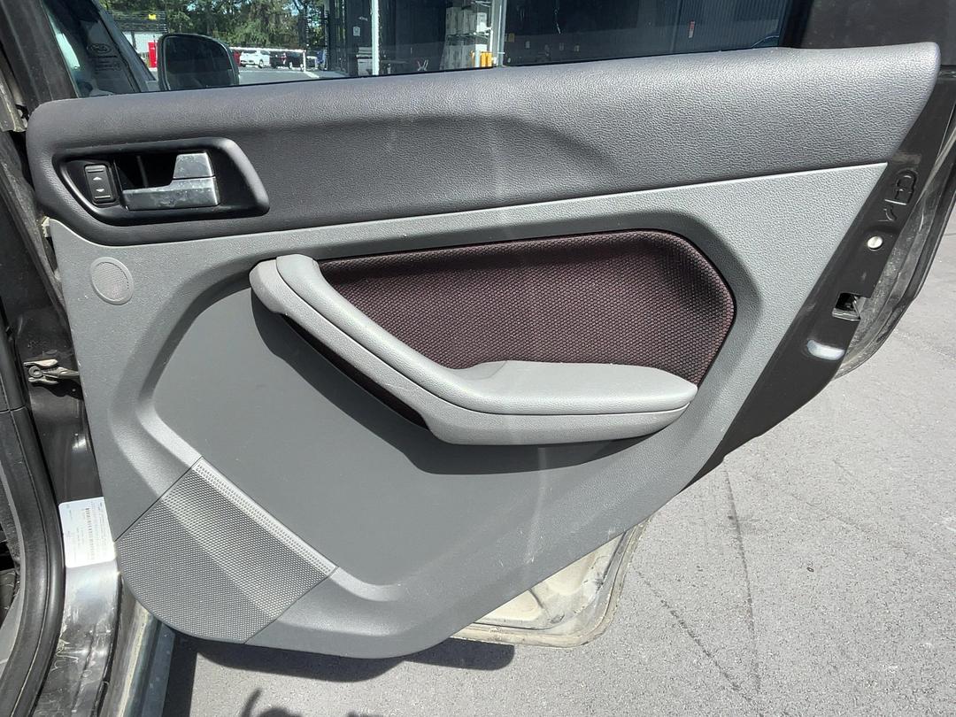 Photo '17' of Ford Focus Photo '17' of Ford Focus